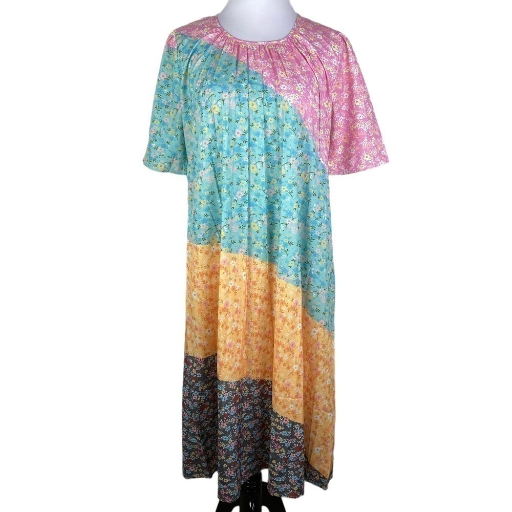 Made With‎ Love Floral Pleated Flowy Midi Dress with Pockets Women's Small NEW